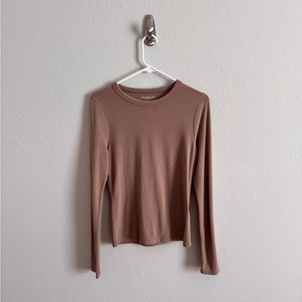 Abercrombie & Fitch Long Sleeve Top in Brown